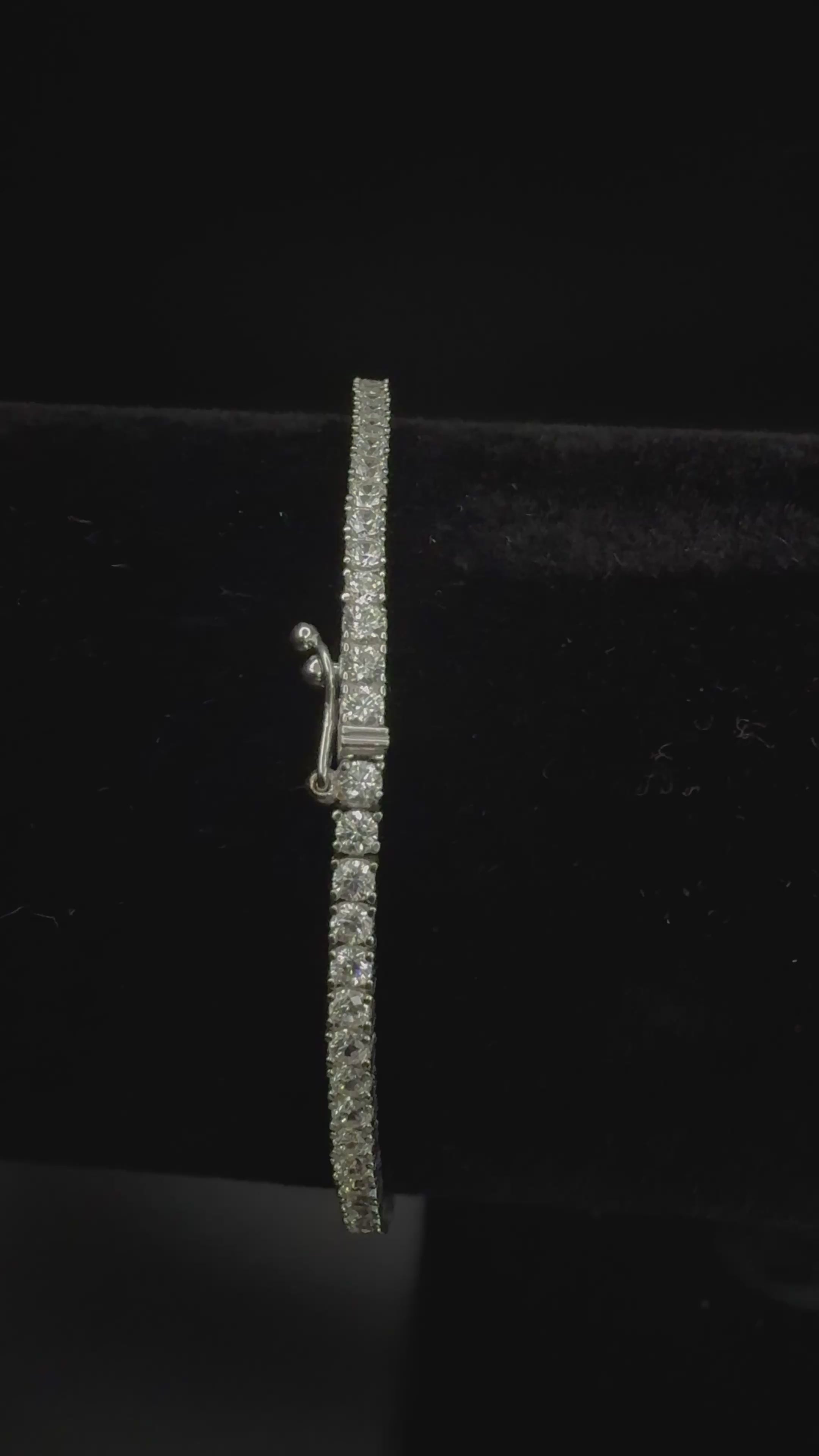 10K White Gold Tennis Bracelet 2.4mm 7" -
Iced CZ